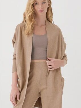 Pact Airplane Wrap Organic Cotton Cardigan Size M/L Camel Color